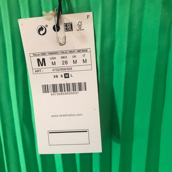 Midi pleated green skirt - Picture 2 of 2